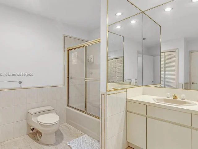 19505 SW 264th St, Homestead FL 33031