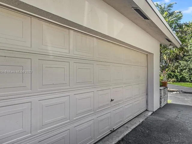 19505 SW 264th St, Homestead FL 33031