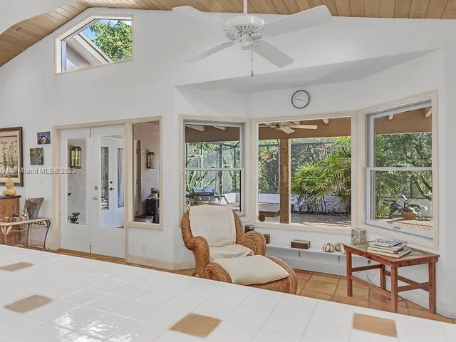 19505 SW 264th St, Homestead FL 33031