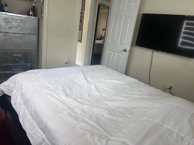 15745 SW 303rd Ter, Homestead FL 33033