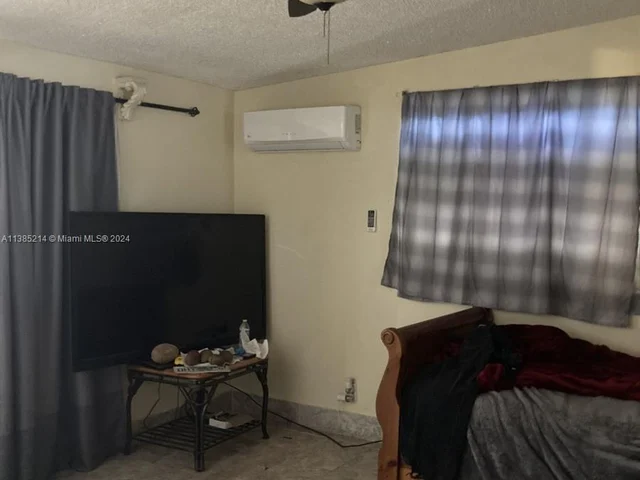 15745 SW 303rd Ter, Homestead FL 33033