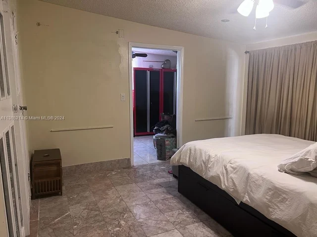 15745 SW 303rd Ter, Homestead FL 33033