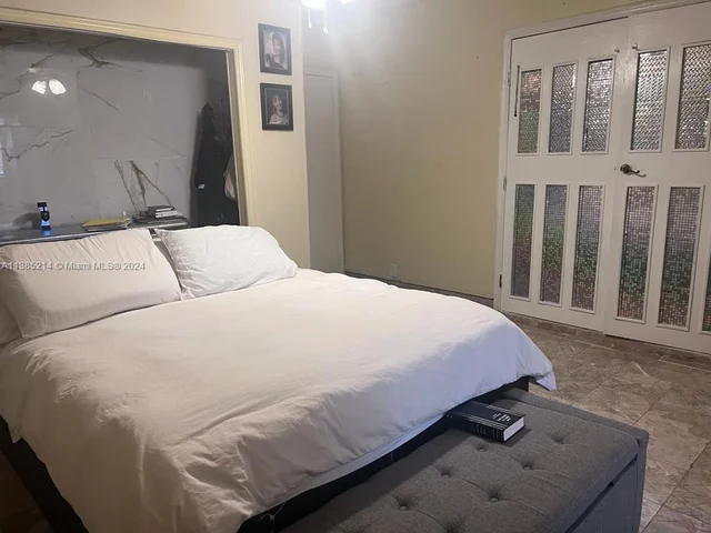 15745 SW 303rd Ter, Homestead FL 33033