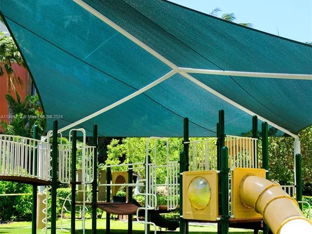 799 Crandon Blvd # 408, Key Biscayne FL 33149