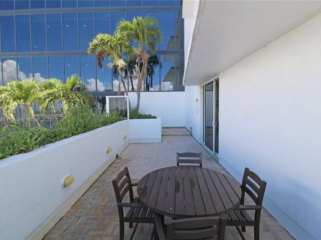 18001 Collins Ave # 2415, Sunny Isles Beach FL 33160