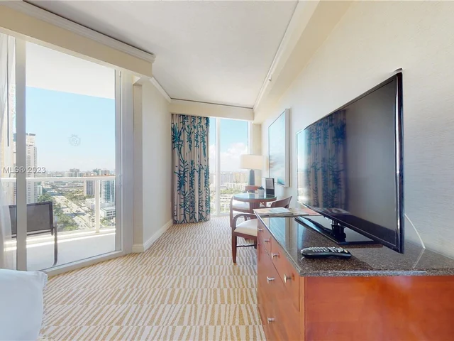 18001 Collins Ave # 2415, Sunny Isles Beach FL 33160