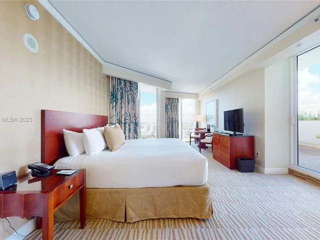 18001 Collins Ave # 2415, Sunny Isles Beach FL 33160