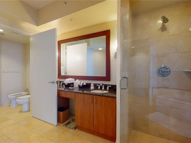 18001 Collins Ave # 2415, Sunny Isles Beach FL 33160