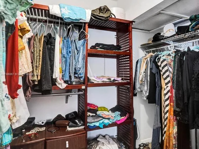 1750 71st St, Miami Beach FL 33141