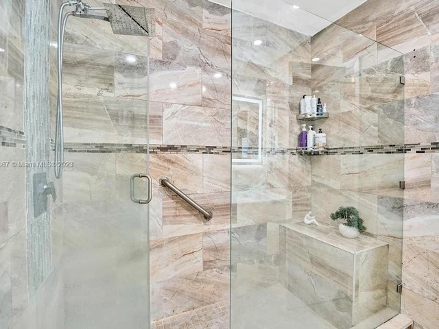 1750 71st St, Miami Beach FL 33141