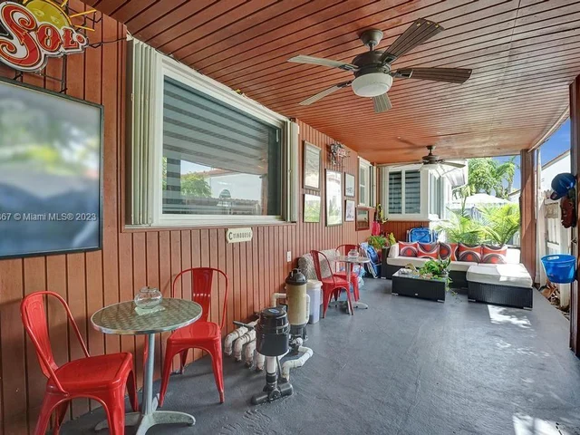 1750 71st St, Miami Beach FL 33141