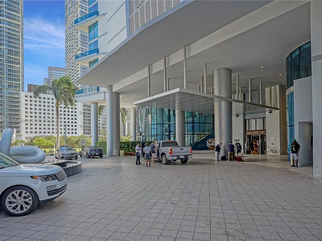 200 Biscayne Boulevard Way # 4414, Miami FL 33131