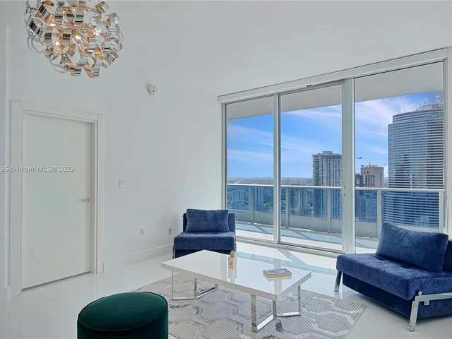 200 Biscayne Boulevard Way # 4414, Miami FL 33131