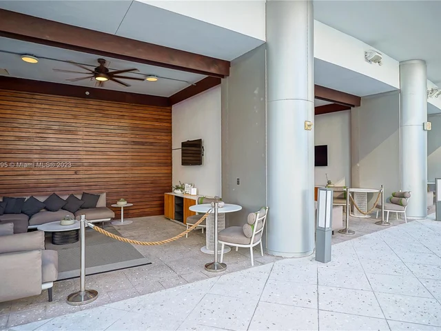 200 Biscayne Boulevard Way # 4414, Miami FL 33131