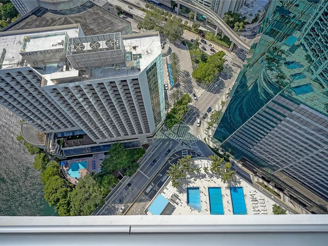 200 Biscayne Boulevard Way # 4414, Miami FL 33131