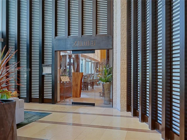 200 Biscayne Boulevard Way # 4414, Miami FL 33131