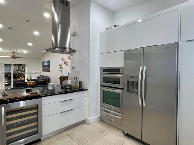 3904 SW 48th Ave # 3904, Pembroke Park FL 33023