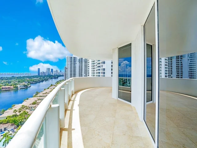 21200 Point Pl # 1901, Aventura FL 33180