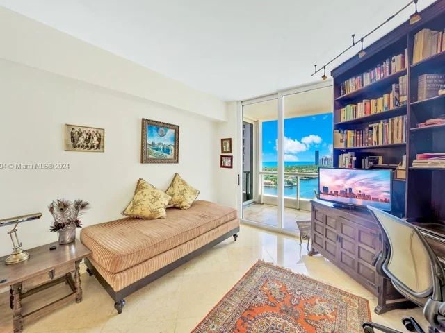 21200 Point Pl # 1901, Aventura FL 33180