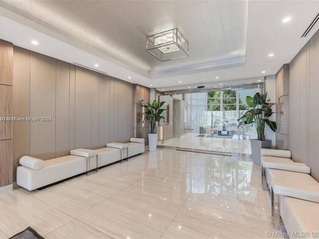 21200 Point Pl # 1901, Aventura FL 33180