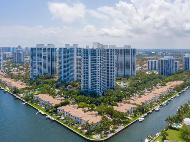 21200 Point Pl # 1901, Aventura FL 33180