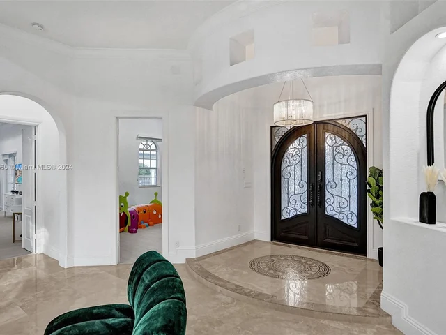 13751 Pine Meadow Ct, Davie FL 33325