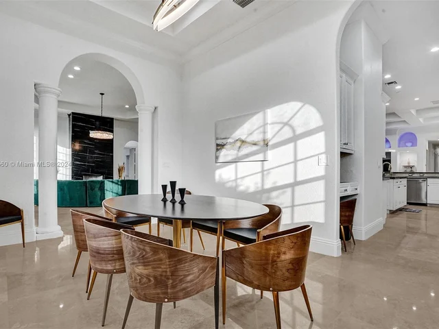 13751 Pine Meadow Ct, Davie FL 33325