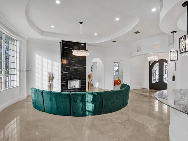 13751 Pine Meadow Ct, Davie FL 33325