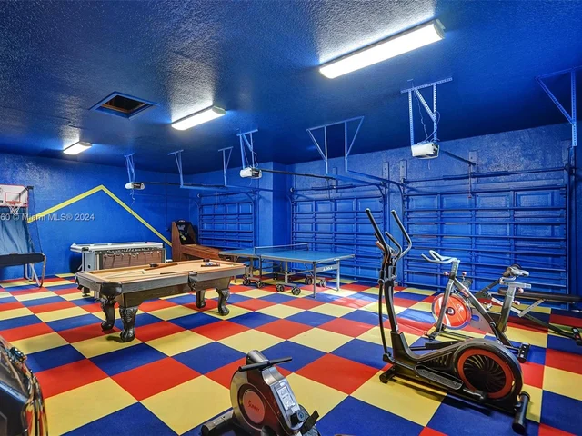 13751 Pine Meadow Ct, Davie FL 33325