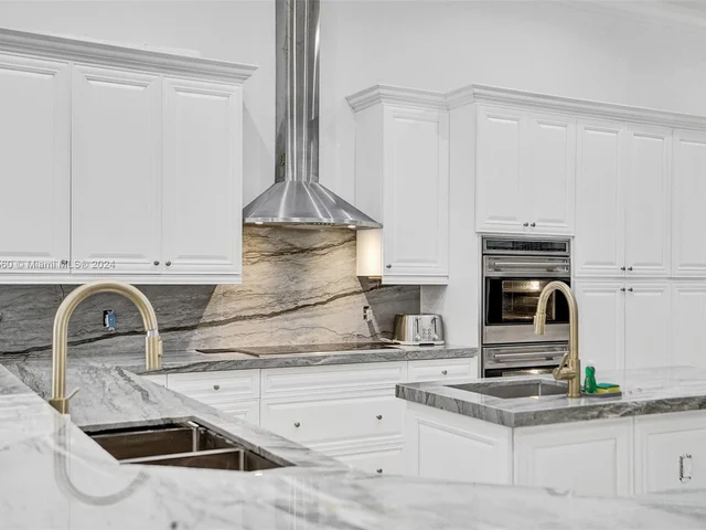 13751 Pine Meadow Ct, Davie FL 33325