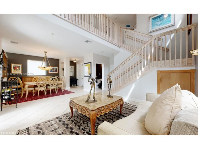 14666 SW 132nd Ct, Miami FL 33186