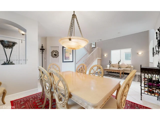 14666 SW 132nd Ct, Miami FL 33186