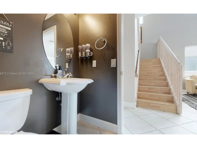 14666 SW 132nd Ct, Miami FL 33186