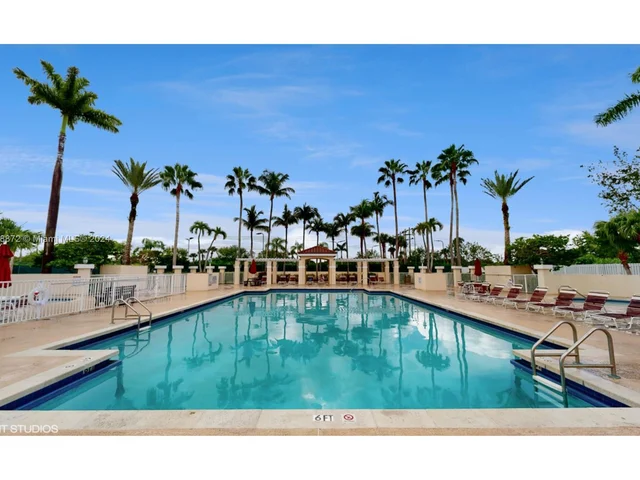 14666 SW 132nd Ct, Miami FL 33186