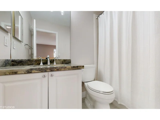 14666 SW 132nd Ct, Miami FL 33186