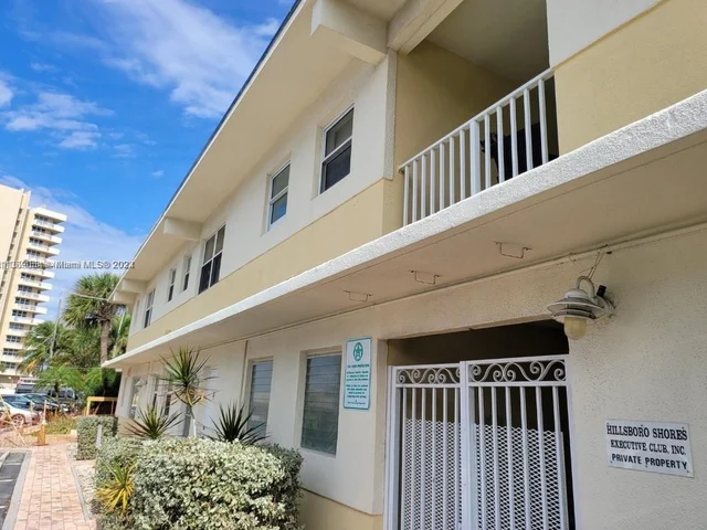 2508 Bay Dr # 11, Pompano Beach FL 33062