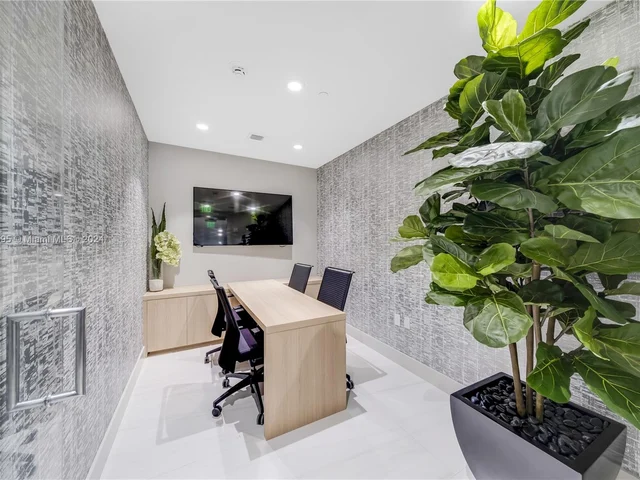 17550 Collins Ave # 805, Sunny Isles Beach FL 33160