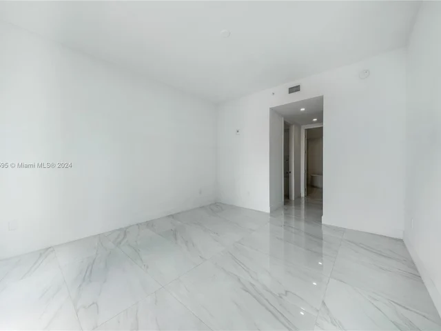 17550 Collins Ave # 805, Sunny Isles Beach FL 33160