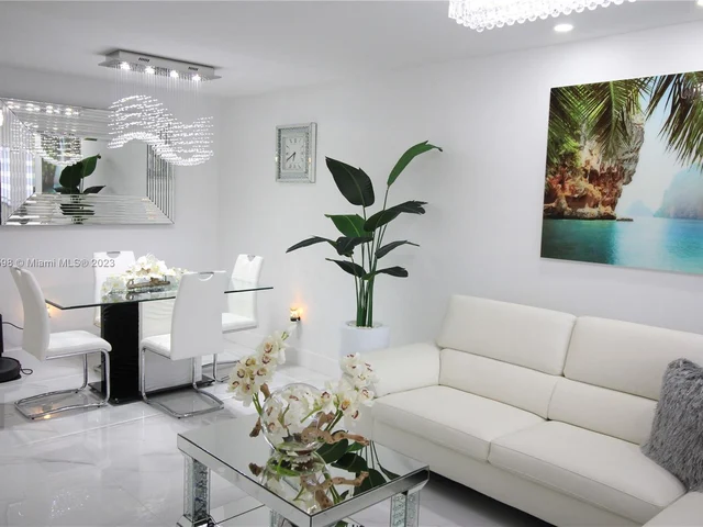 8851 NW 119 th Street # 3, Hialeah Gardens FL 33018