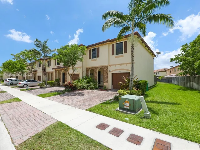 11790 SW 238th St, Homestead FL 33032