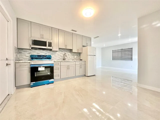 3442 SW 23rd Ter # 3442, Miami FL 33145