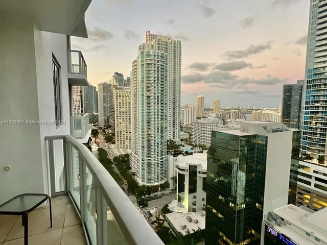 1060 Brickell Ave # 2703, Miami FL 33131