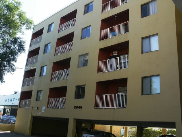 2046 W Flagler St # 309, Miami FL 33135