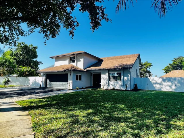 750 SW 98th Ave, Pembroke Pines FL 33025