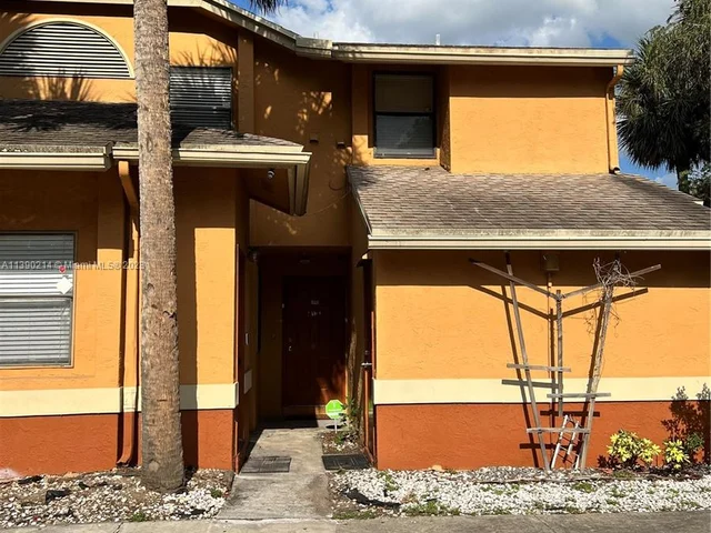 2531 NW 56th Avenue # 18, Lauderhill FL 33313