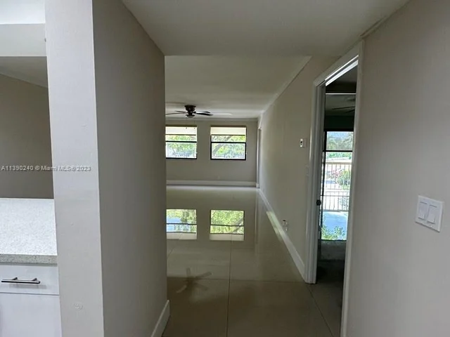 8160 Geneva Ct # 203, Doral FL 33166