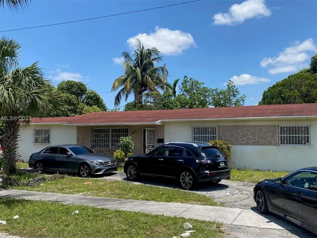 21 NE 173rd St, North Miami Beach FL 33162
