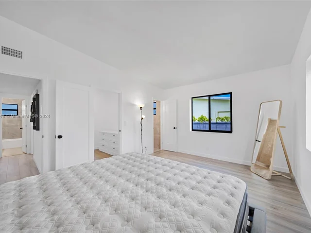 2631 Roosevelt St, Hollywood FL 33020