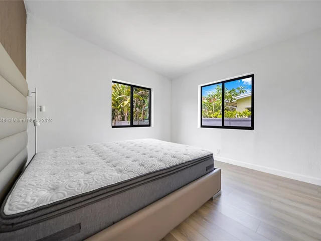 2631 Roosevelt St, Hollywood FL 33020