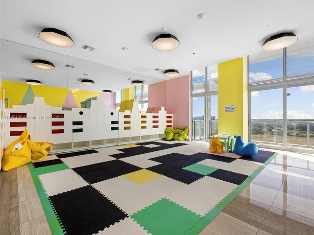 2000 Metropica Way # 502, Sunrise FL 33323